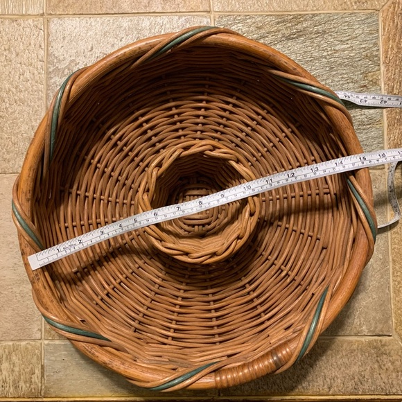 Pierre Large Heavy Duty Chip & Dip Brown with Green Wicker Basket - Picture 10 of 15